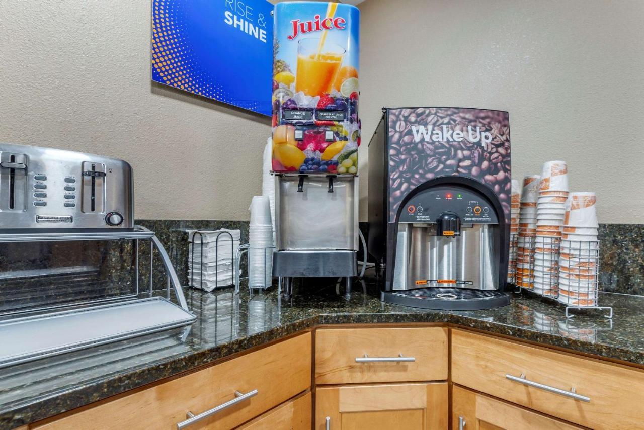 Comfort Inn Asheville East-Blue Ridge Pkwy Access Экстерьер фото