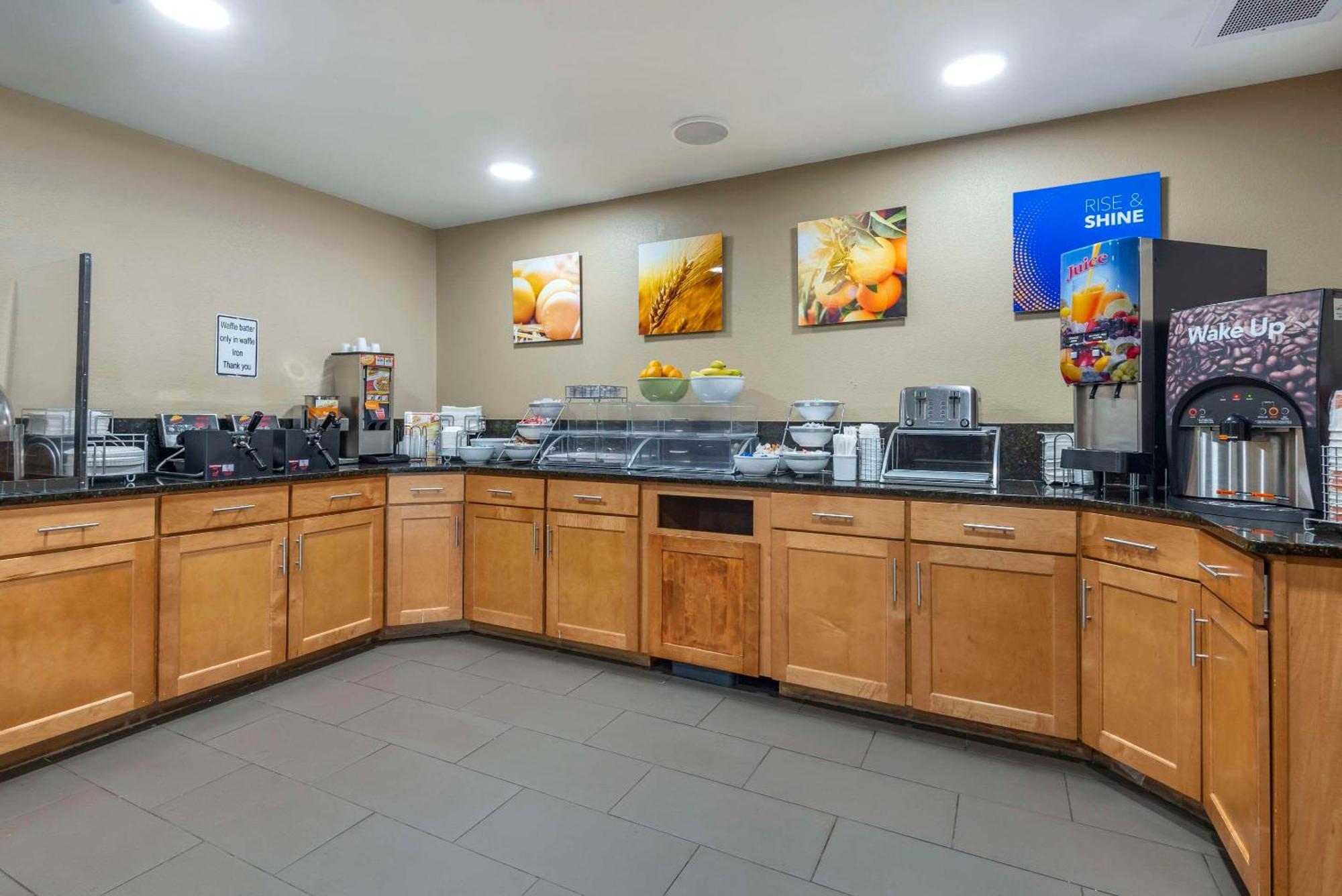 Comfort Inn Asheville East-Blue Ridge Pkwy Access Экстерьер фото